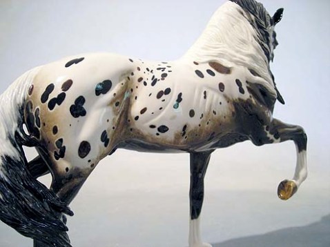 MAJESTUOSO sculpture by Stacey Tumlinson